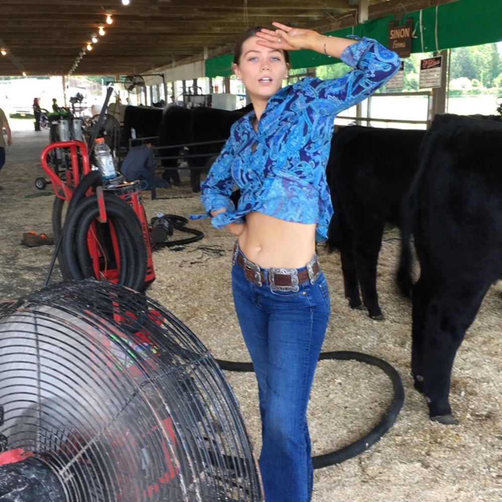 Meet your Posher, Caroline